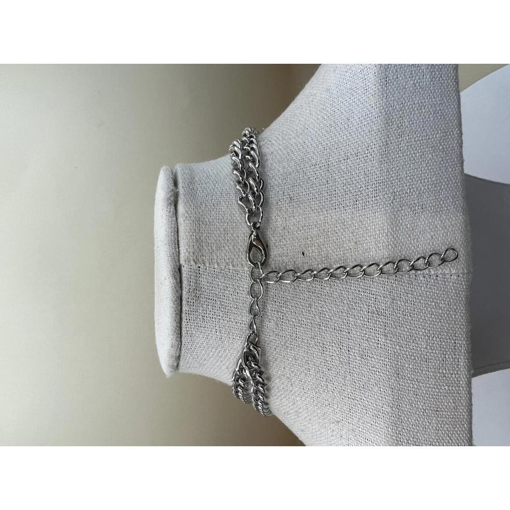 Yellow Geometric Beaded Necklace with Silver Chain   N21 - Picture 7 of 7